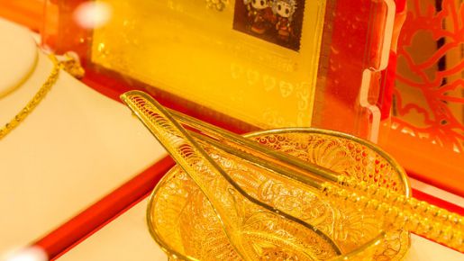 “掘金”熱度不減 金銀珠寶類零售強勁增長，上半年進出口總額創三年新高